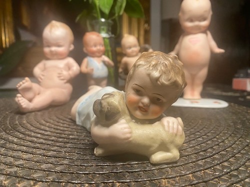 Antiquer porzellanjunge - antiquer,