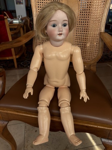 Deutsche gliederpuppe von - deutsche,