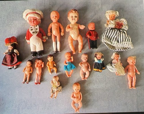 Alte kleine puppen 1 - alte,