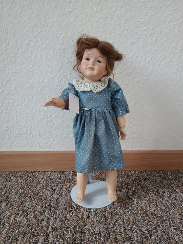 Alte puppe mit - puppe, gelenken