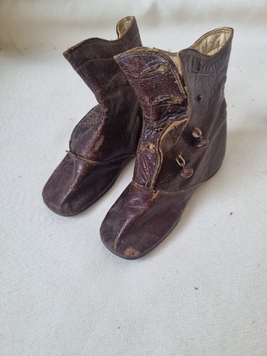 Antike stiefel für kind - antike,