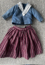 uralte Puppenkleidung